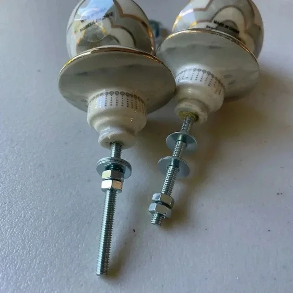 Set of 4 NWT Anthropologie Clover Knobs - Picture 4 of 6